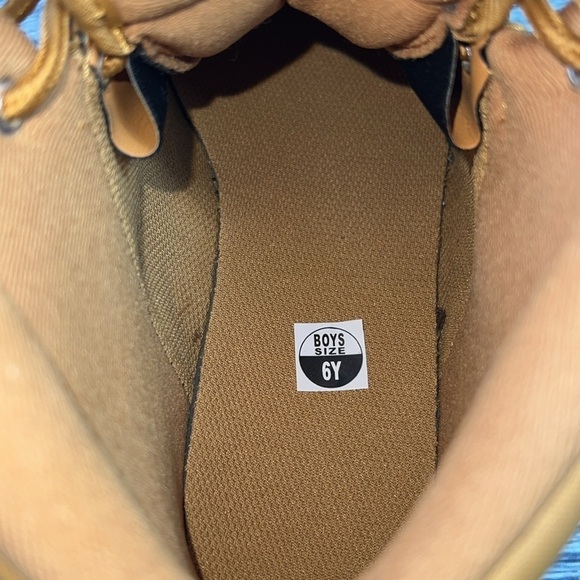 Nike Manoa LTR Wheat/Wheat-Black Size 6Y (GS)  ( BQ5372-700 ) - Picture 9 of 9